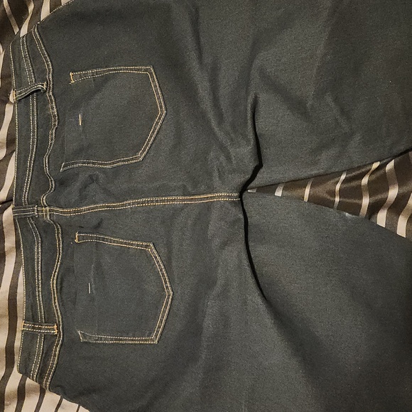 NWOT - Baccini Denim Capri Size 20 - Picture 3 of 7